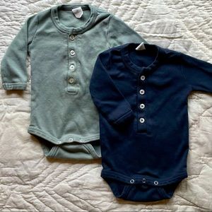 Two Kate Quinn bodysuits 6 months